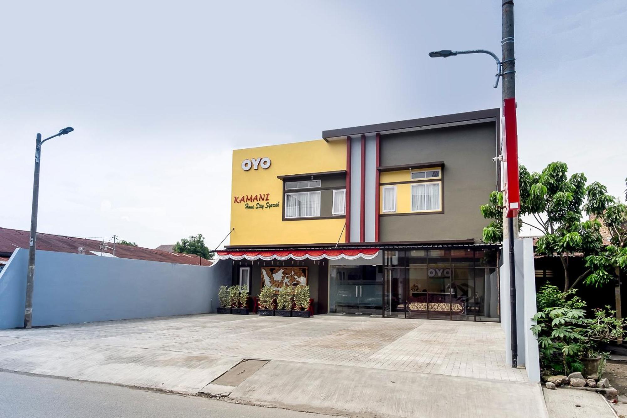 Oyo 873 カマニ ホームステイ シャリアー メダン エクステリア 写真